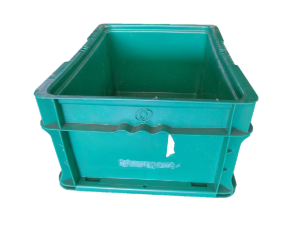 Used HPJ Industries  15" x 12" x 7" Green Hand Tote Smooth Bottom - Image 3