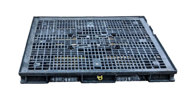 Used HPJ Industries used 57" x 48" x 6" Robinson Journey Style Pallet - Image 3